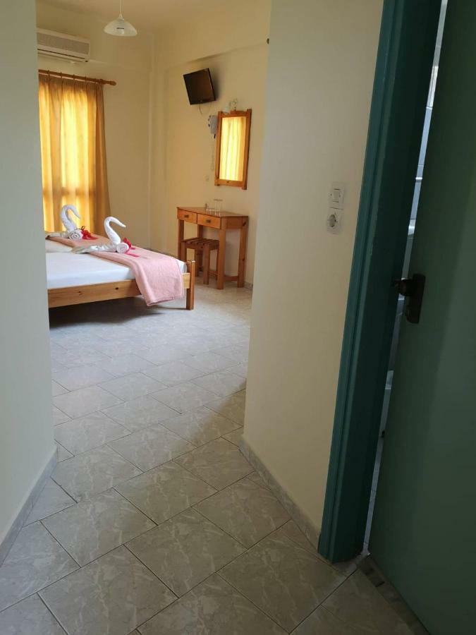 Villa Tsapakis Lentas Luaran gambar