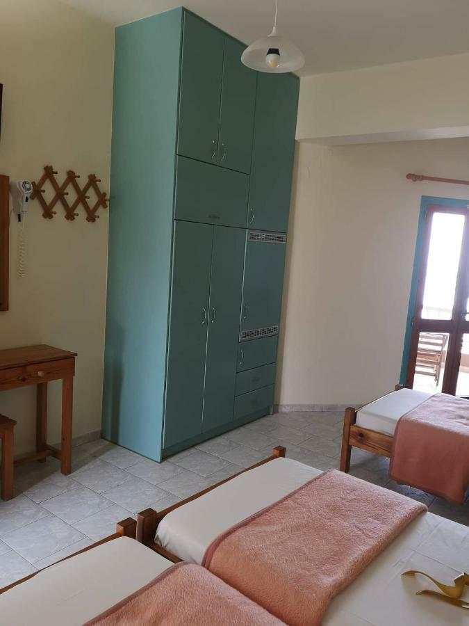 Villa Tsapakis Lentas Luaran gambar